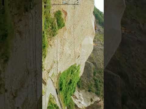 離れて見ると、スフィンクスに少し似てる