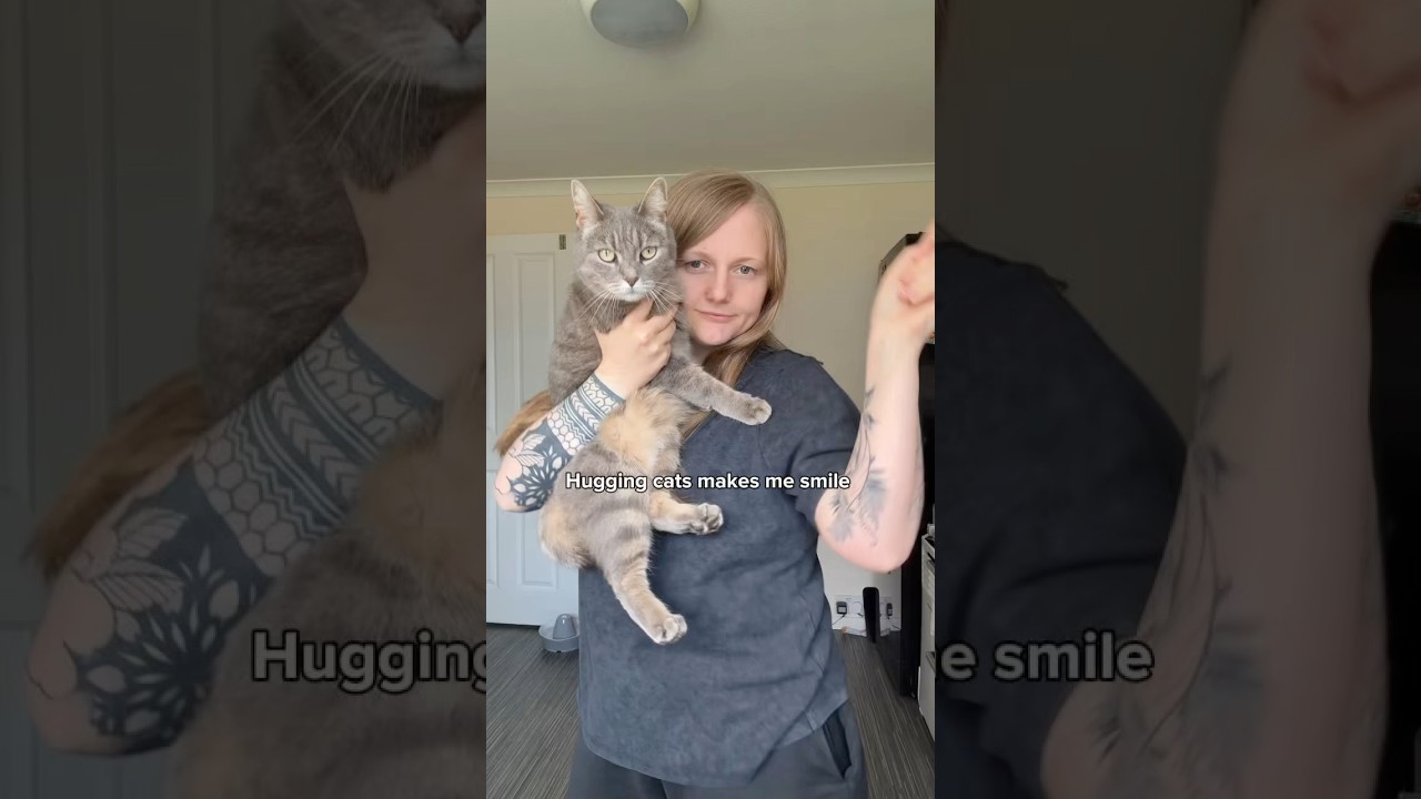 Can you hear it??👂 #cats