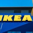 黒猫ちゃんがかわいい！IKEA「黒猫モチーフのマグカップ499円」など猫いっぱいキッチングッズ。ハロウィン気分をさりげなく演出！かわいいおばけのプレートも注目 1年中使いたくなりそう！ホワイト×ブラックのシックなデザインです | LIMO | くらしとお金の経済メディア